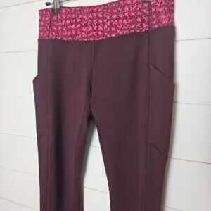 Lululemon Athletica Maroon Leggings with Pink Waistband - size 12